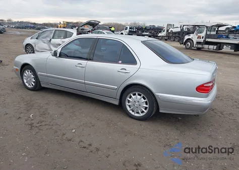 2000 Mercedes-Benz E 320 from USA, damaged, VIN WDBJF65J4YB063768